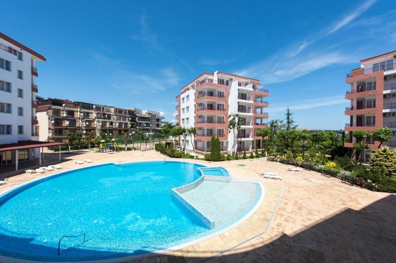 Gt Riviera Fort Beach Apartments Ravda Exterior foto