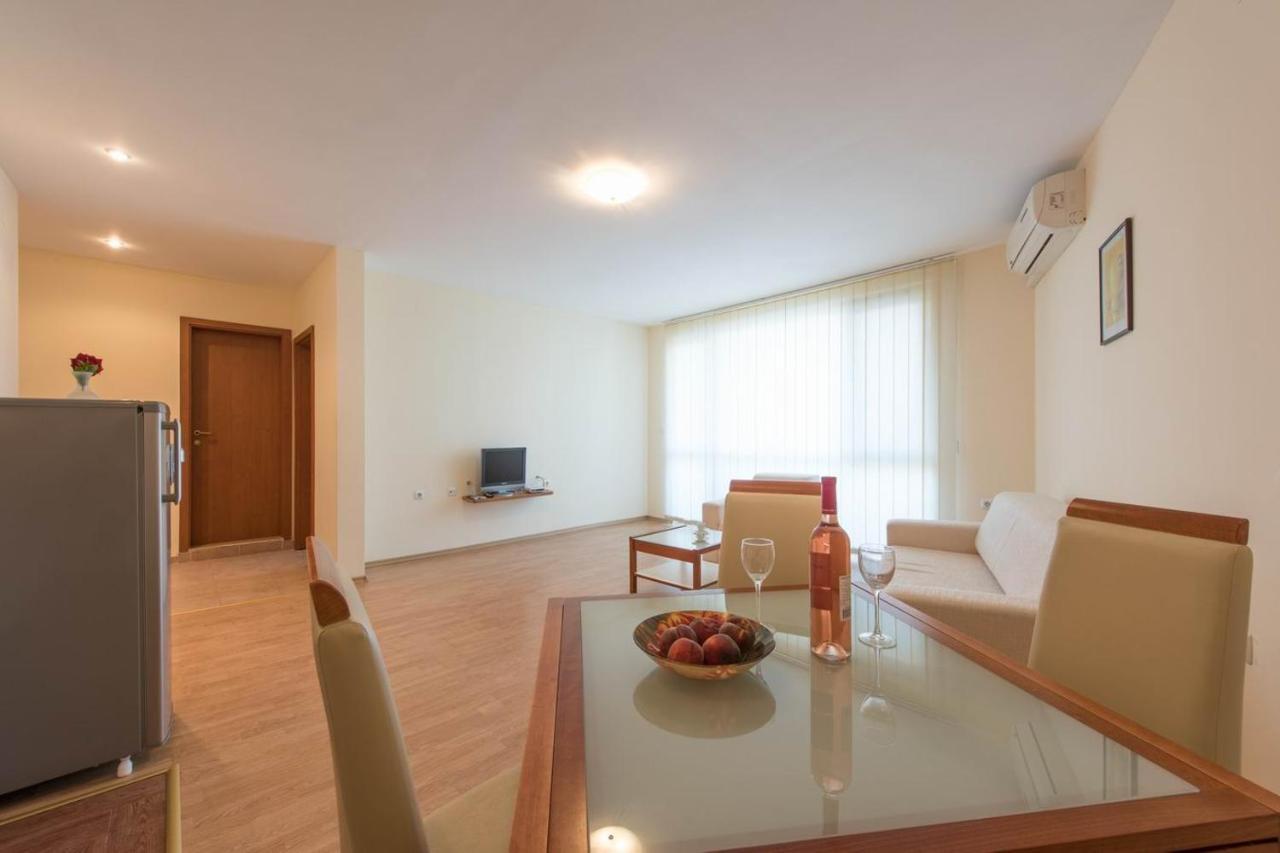 Gt Riviera Fort Beach Apartments Ravda Exterior foto